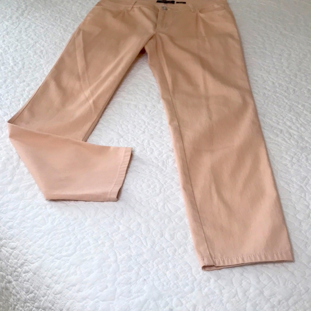 Lafayette 148 New York Jeans Size 8.